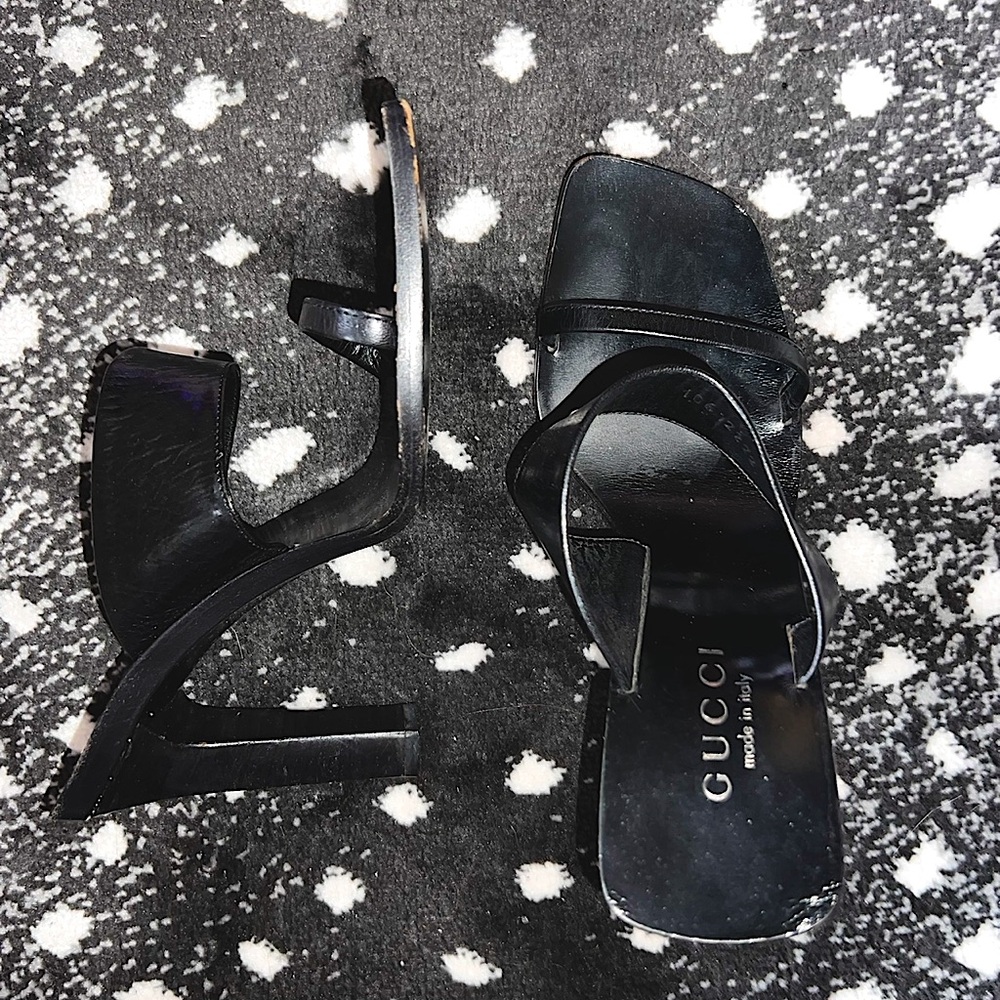 Vintage GUCCI 71/2B Sandal Nero SANDALO ELEGANTE PELLE 
SUOLA CUOIO MINIBERMUDA
